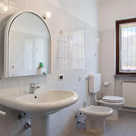 Casa Letizia Con Piscina Appartement Colico